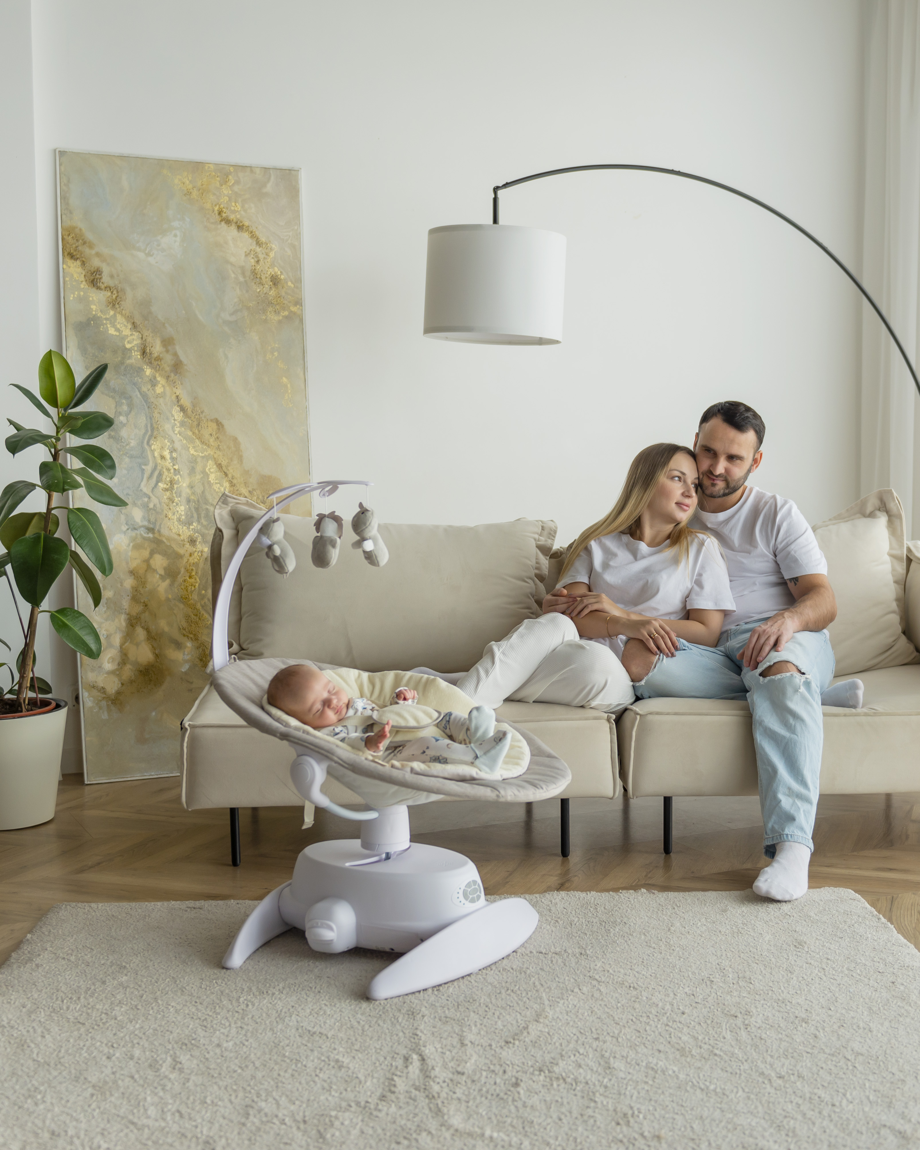 Заколисуючий центр CARRELLO Hobby CRL-10306 Desert Beige